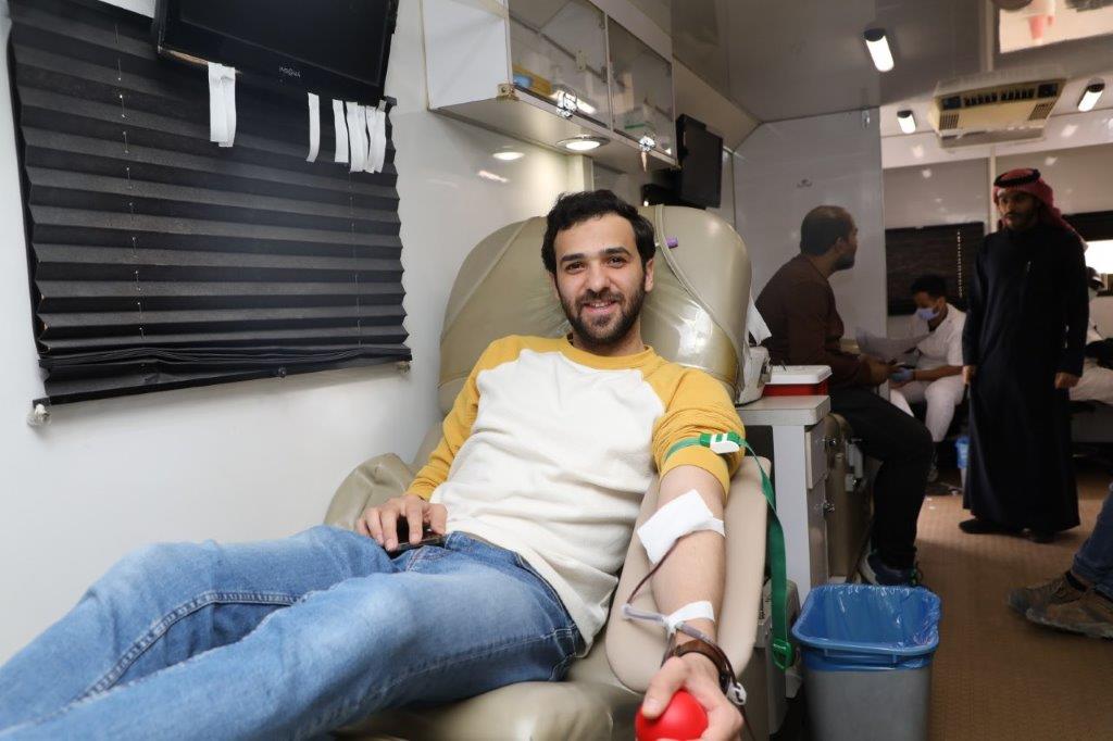 "نتشارك أغلى ما نملك 🩸" فعالية التبرع بالدم بالشراكة مع مستشفى الملك فيصل التخصصي